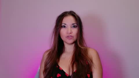 Snapshot of divinelynn chatting on 12-01-24, 04:29 DivineLynn online show from 12-01-24, 04:29