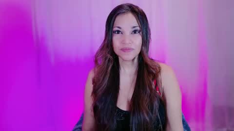 Snapshot of divinelynn chatting on 02-01-25, 12:16 DivineLynn online show from 02-01-25, 12:16