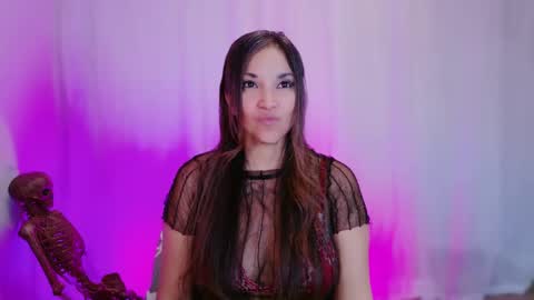 Snapshot of divinelynn chatting on 02-10-25, 03:42 DivineLynn online show from 02-10-25, 03:42