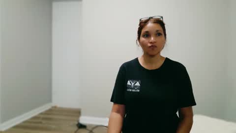 Snapshot of divinelynn chatting on 09-09-25, 12:05 DivineLynn online show from 09-09-25, 12:05