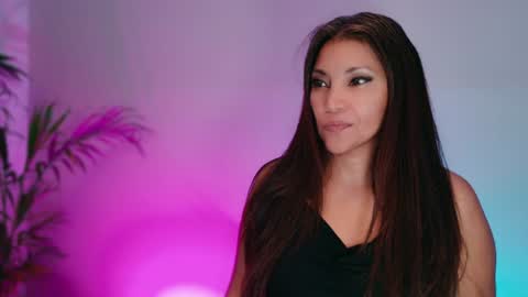 DivineLynn online show from 07-26-26, 04:58