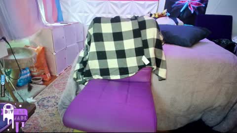 Jade Divyne online show from 12-11-24, 03:37