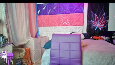 Jade Divyne online show from 12-27-24, 07:51