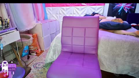 Jade Divyne online show from 12-30-24, 10:10