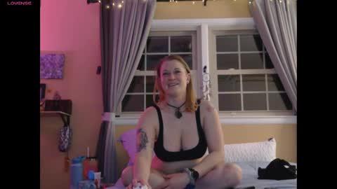 Snapshot of dixie_comanche chatting on 03-10-25, 12:29 dixie_comanche online show from 03-10-25, 12:29