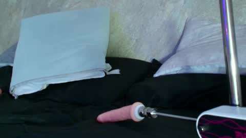 Sofia  online show from 09-11-25, 02:50