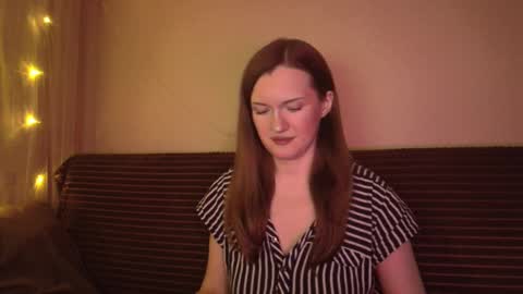 Snapshot of dixiemiller chatting on 02-11-25, 11:01 Dixiemiller online show from 02-11-25, 11:01