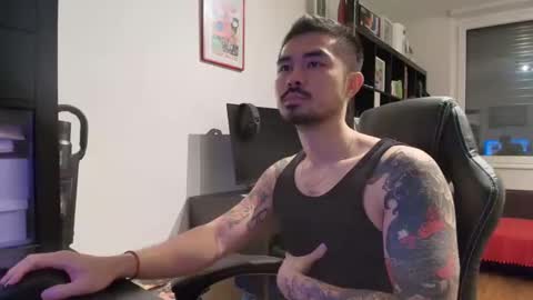 Snapshot of dixonhuang chatting on 10-01-25, 06:03 D online show from 10-01-25, 06:03