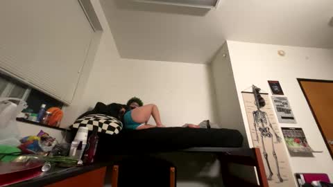 dizzinsweatyy online show from 02-24-25, 01:13