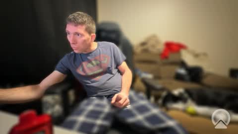 Snapshot of dizzyash chatting on 01-17-26, 05:34 Hansel and Gretle online show from 01-17-26, 05:34