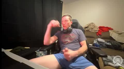 Snapshot of dizzyash chatting on 01-17-26, 10:02 Hansel and Gretle online show from 01-17-26, 10:02