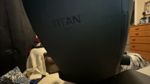 Snapshot of dizzyash chatting on 02-01-26, 03:27 Hansel and Gretle online show from 02-01-26, 03:27