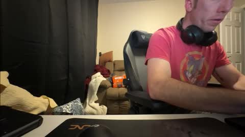 Snapshot of dizzyash chatting on 02-07-26, 01:53 Hansel and Gretle online show from 02-07-26, 01:53