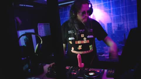 Adrian Arturo online show from 01-21-25, 01:18