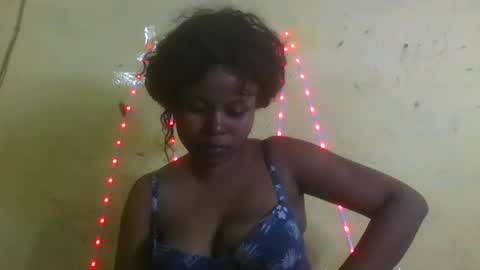 Snapshot of djami534591 chatting on 11-12-25, 01:22 djami534591 online show from 11-12-25, 01:22