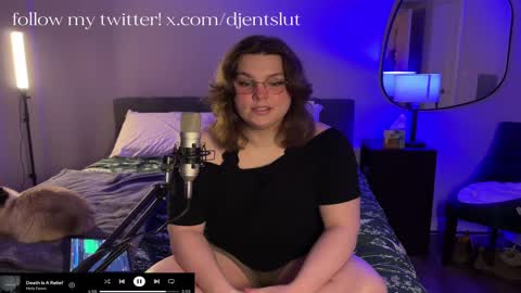 Snapshot of djentslut chatting on 12-08-24, 03:21 djentslut online show from 12-08-24, 03:21