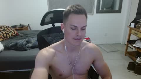 Snapshot of dmoney212 chatting on 12-28-24, 04:30 dmoney212 online show from 12-28-24, 04:30