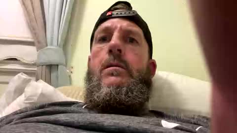 Snapshot of docblovesletters chatting on 10-12-25, 07:07 docblovesletters online show from 10-12-25, 07:07