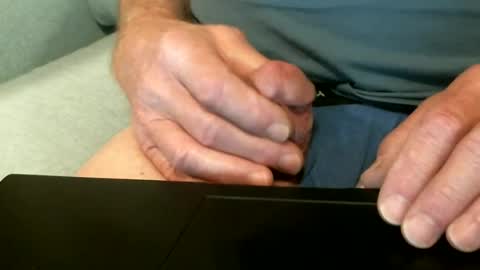 Snapshot of docwanker chatting on 06-18-26, 02:32 Doc online show from 06-18-26, 02:32