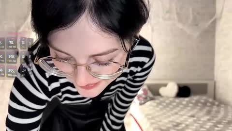 Snapshot of dodiebabikian chatting on 10-31-25, 09:05 Annie PVT IS OPEN online show from 10-31-25, 09:05