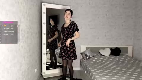 Snapshot of dodiebabikian chatting on 11-17-25, 09:09 Annie PVT IS OPEN online show from 11-17-25, 09:09