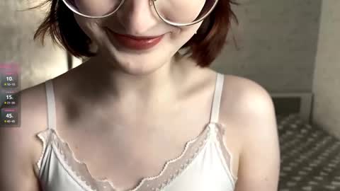 Snapshot of dodiebabikian chatting on 06-10-26, 05:12 Annie PVT IS OPEN online show from 06-10-26, 05:12