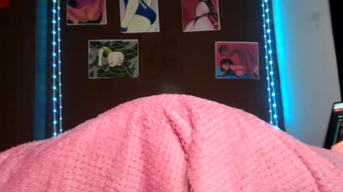 doeschi_fox online show from 07-22-26, 11:07