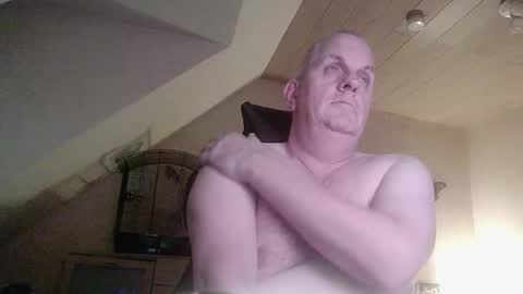 doggy2629 online show from 12-01-25, 04:12