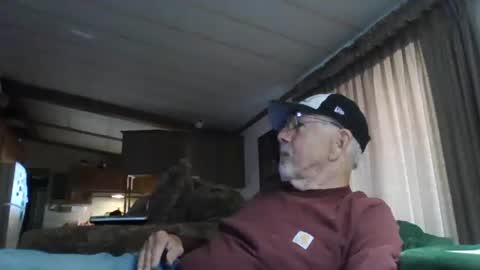 Snapshot of doingmyself69 chatting on 06-10-26, 02:49 doingmyself69 online show from 06-10-26, 02:49