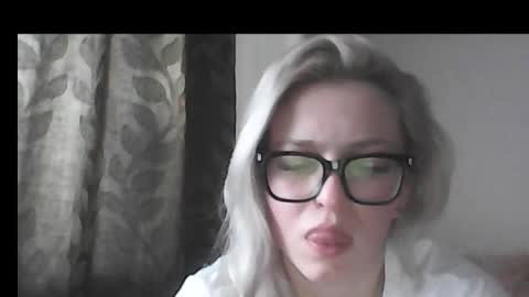 dolce_tempt online show from 02-15-26, 01:52