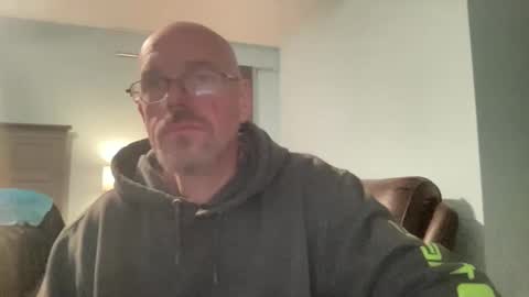 Snapshot of dolins chatting on 03-16-26, 05:44 dolins online show from 03-16-26, 05:44