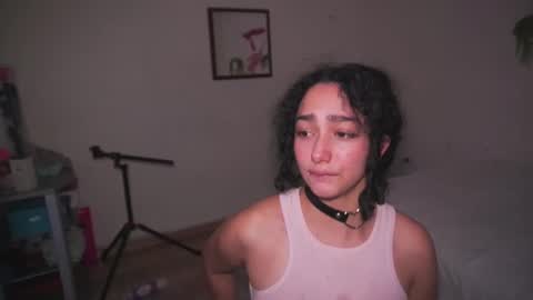 Snapshot of doll4you_ chatting on 09-30-25, 10:48 Alice y Ros online show from 09-30-25, 10:48