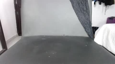 Snapshot of doll_dollys_ chatting on 02-25-25, 11:00 doll_dollys_ online show from 02-25-25, 11:00