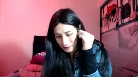 Snapshot of doll_sary chatting on 02-22-25, 06:08 Catherine XXX online show from 02-22-25, 06:08