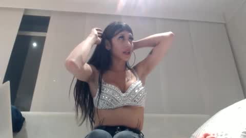 Snapshot of doll_sary chatting on 05-27-26, 02:52 Catherine XXX online show from 05-27-26, 02:52