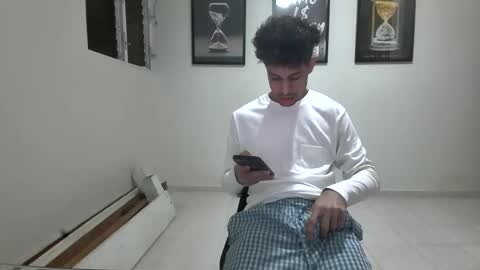 DollarHot30 online show from 01-05-25, 06:02