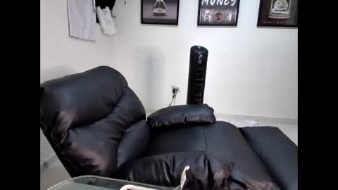 DollarHot30 online show from 04-15-26, 11:38