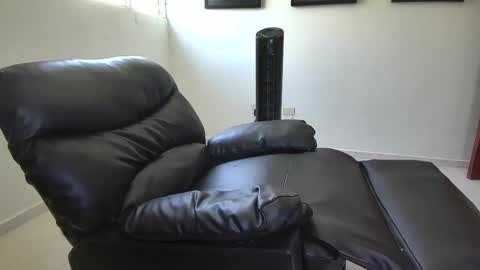 DollarHot30 online show from 05-13-26, 05:43