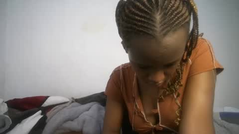 dollberry online show from 02-12-25, 08:49