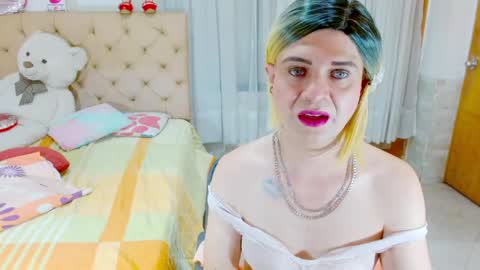 ilona online show from 05-19-26, 05:14