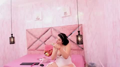 Antonella  online show from 06-20-26, 12:41