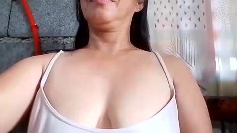 Snapshot of dolly926661 chatting on 05-23-26, 05:01 dolly926661 online show from 05-23-26, 05:01