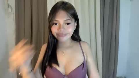 Snapshot of dolly_angel2 chatting on 11-03-25, 04:52 dolly_angel2 online show from 11-03-25, 04:52
