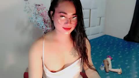 YUMEE online show from 09-16-25, 01:01