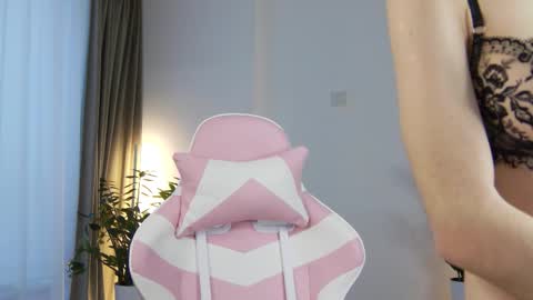 Dolly online show from 01-09-26, 01:36