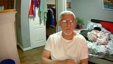 Snapshot of doman54 chatting on 04-20-26, 12:52 doman54 online show from 04-20-26, 12:52