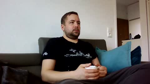 dombio_12 online show from 02-23-25, 03:29