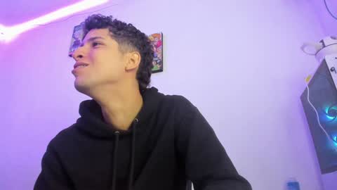 Snapshot of domi_master chatting on 02-01-25, 01:02 MASTER online show from 02-01-25, 01:02