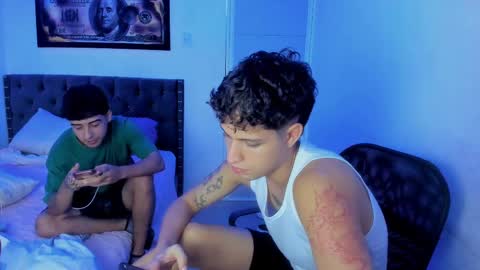 Snapshot of domi_master chatting on 02-13-25, 12:57 MASTER online show from 02-13-25, 12:57