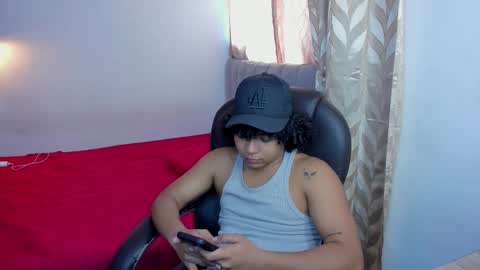 Snapshot of domi_master chatting on 10-14-25, 06:42 MASTER online show from 10-14-25, 06:42